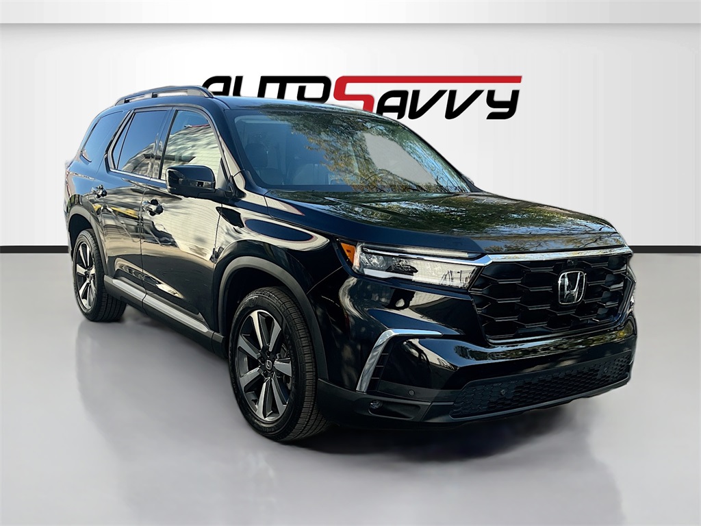 2023 Honda Pilot Elite's photo