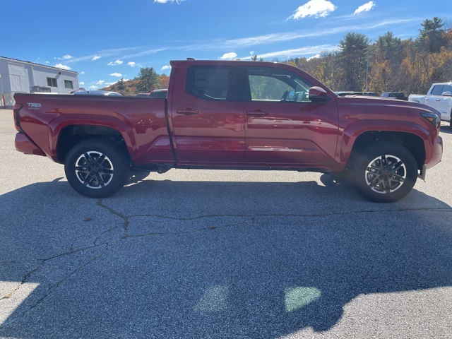 2025 Toyota Tacoma TRD Sport 4x4 Double Cab photo 3