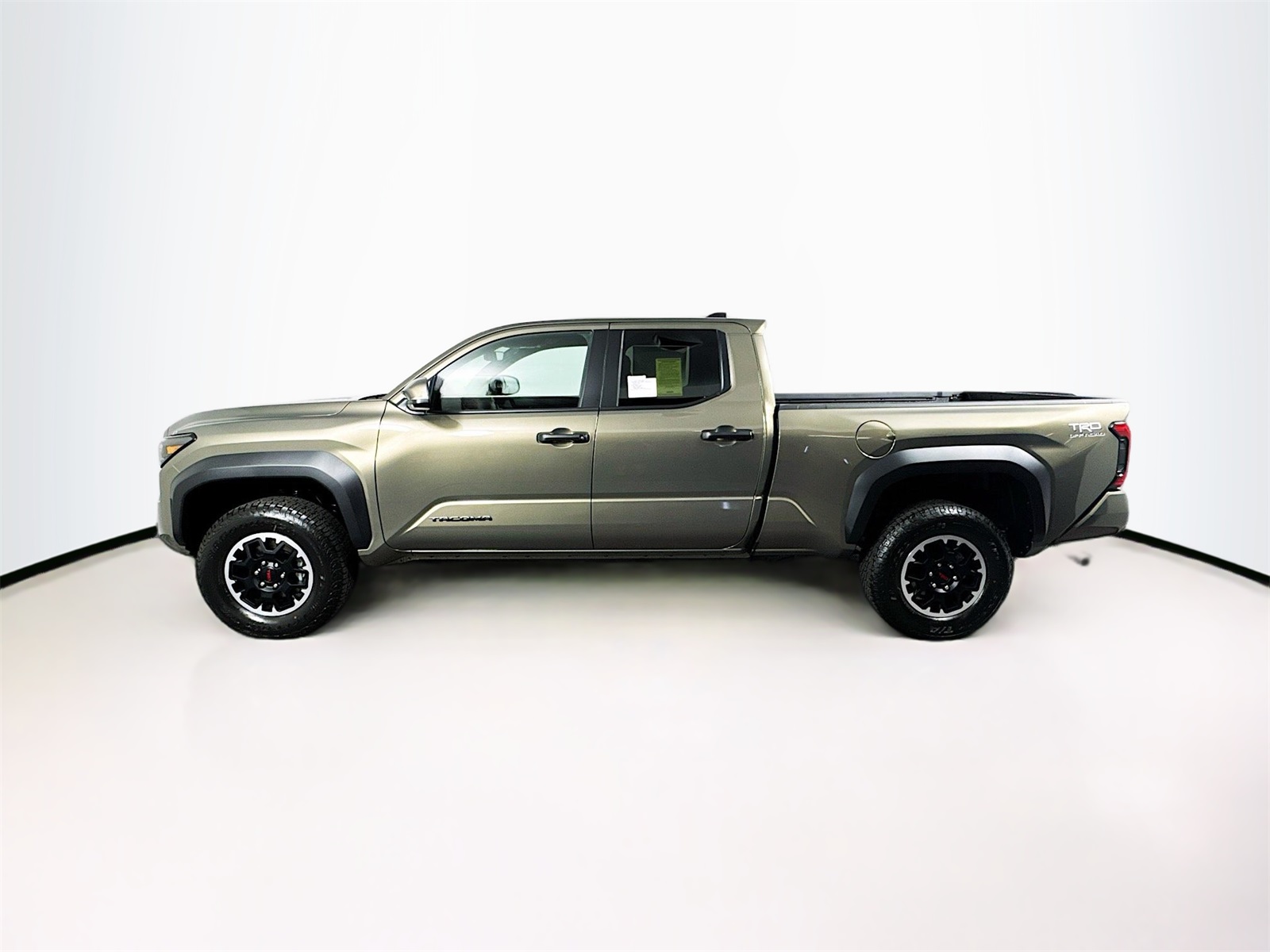 2025 Toyota Tacoma TRD Off-Road Double Cab photo 3