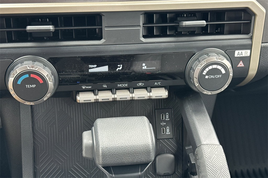 2025 Toyota Tacoma SR5 Double Cab photo 17