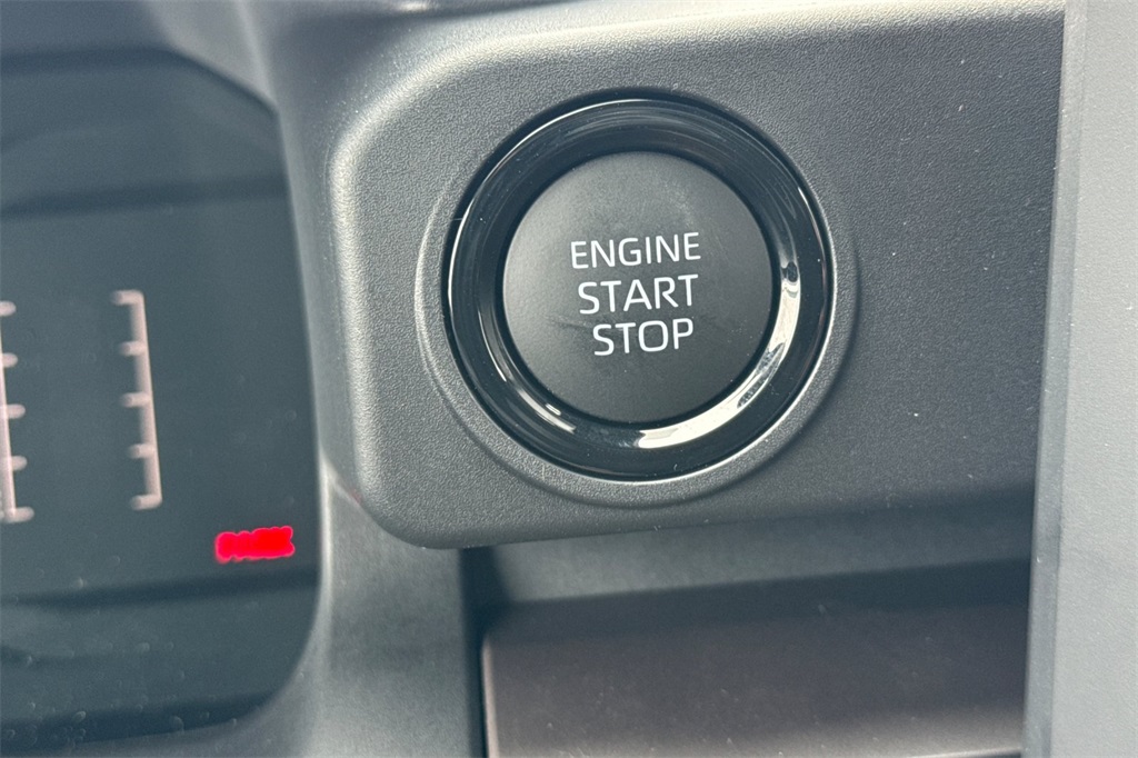 2025 Toyota Tacoma SR5 Double Cab photo 18