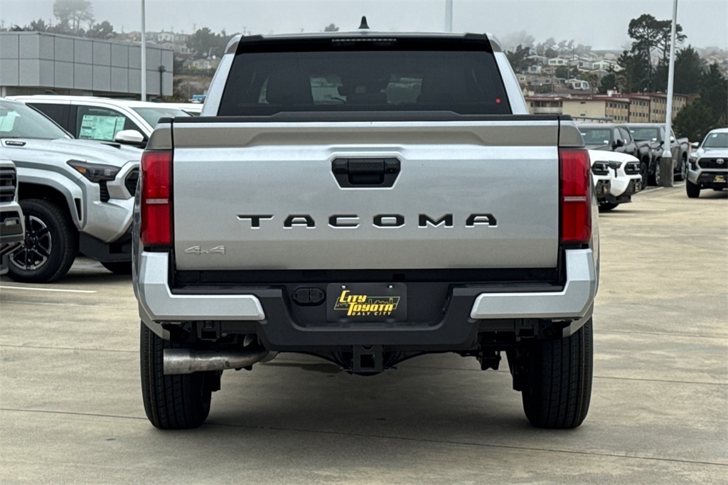 2025 Toyota Tacoma SR5 Double Cab photo 4