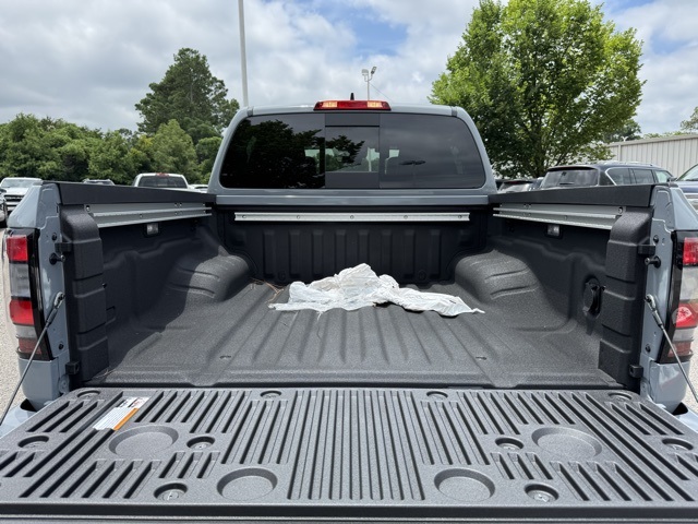 New 2025 Nissan Frontier Short Bed,Crew Cab Pickup