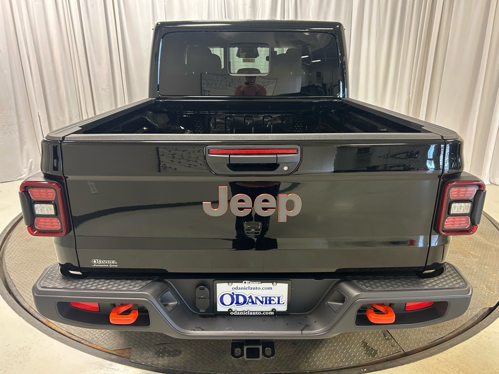 new 2026 Jeep Gladiator car, priced at $57,180