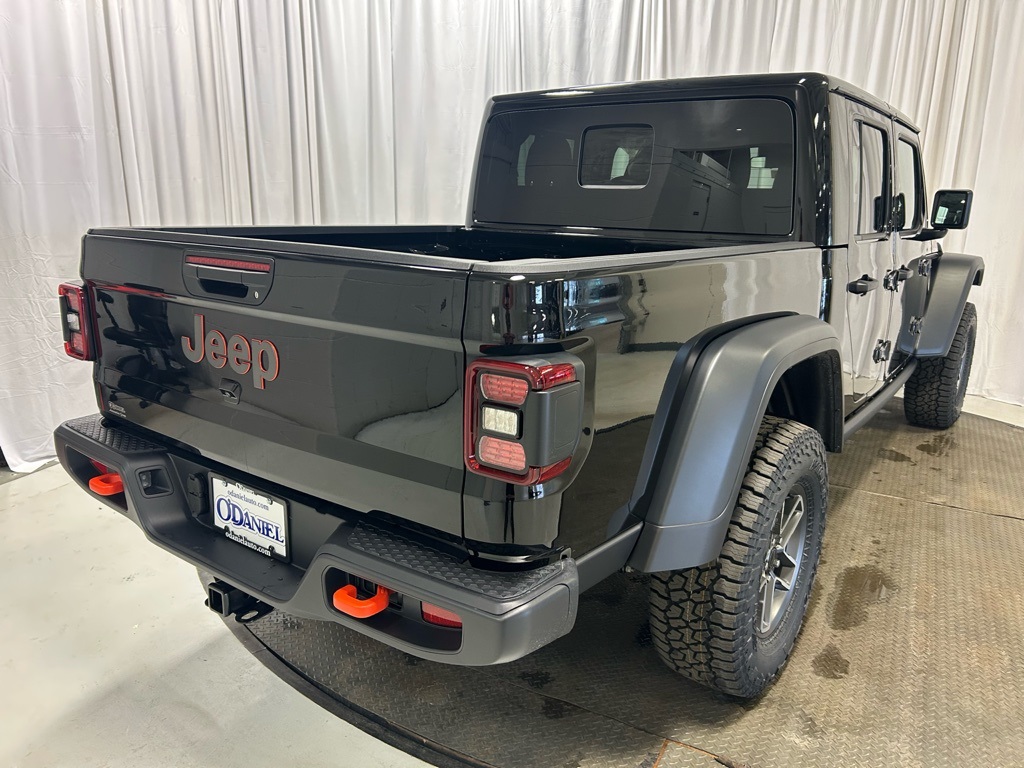 new 2026 Jeep Gladiator car, priced at $57,180