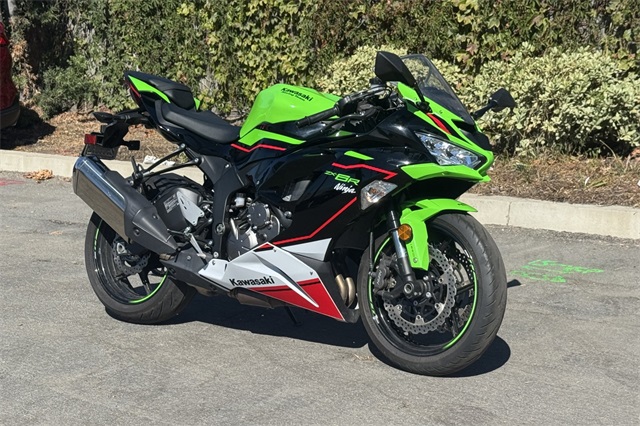写真 Honda Yamaha Scooty Price Yamaha Scooty Cygnus Ray ZR At