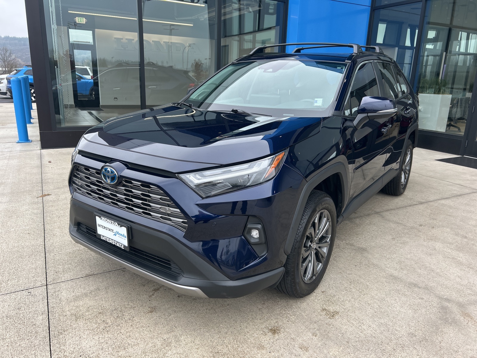 2024 Toyota RAV4 Limited's photo