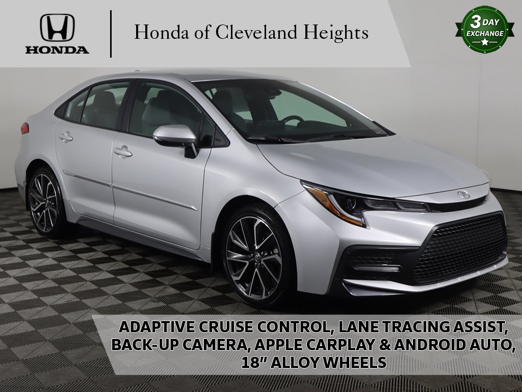 2022 Toyota Corolla SE's photo