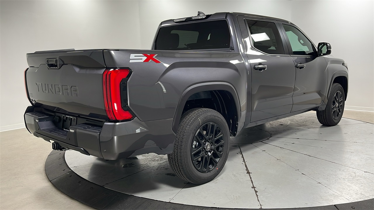 2026 Toyota Tundra SR5 CrewMax photo 4