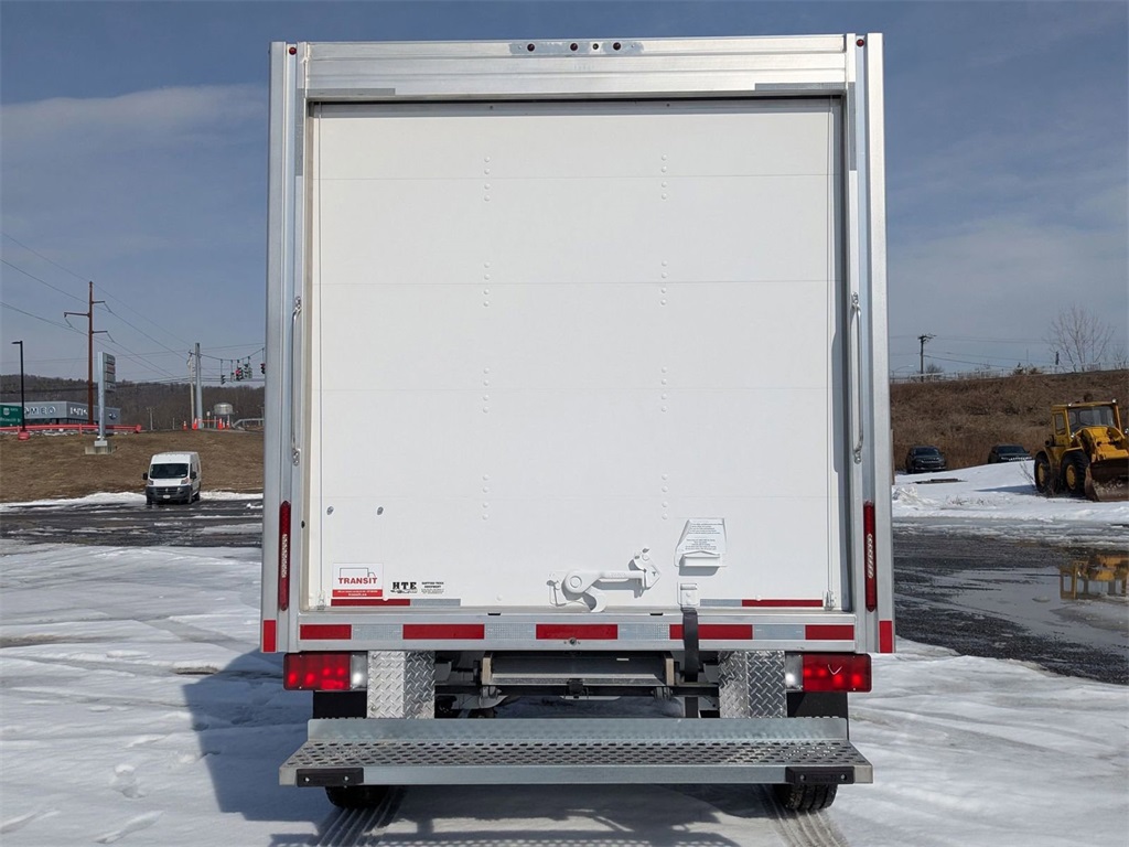 2023 Ram 3500 Cutaway photo 3