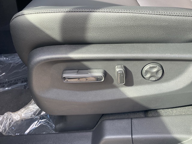 new 2026 Honda Odyssey car, priced at $42,076