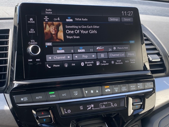 new 2026 Honda Odyssey car, priced at $42,076