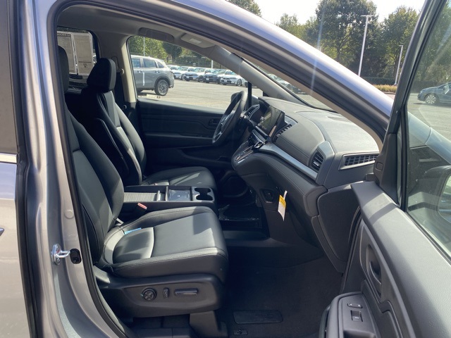 new 2026 Honda Odyssey car, priced at $42,076