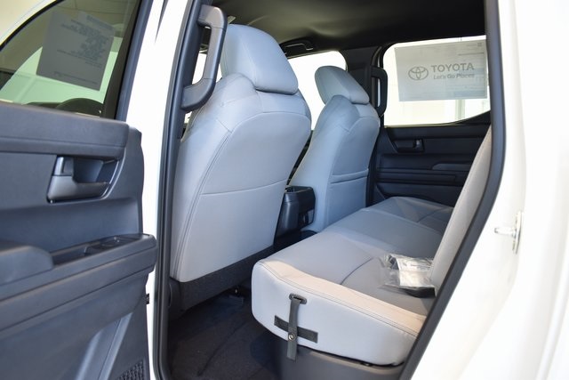 2025 Toyota Tacoma SR5 Double Cab photo 5
