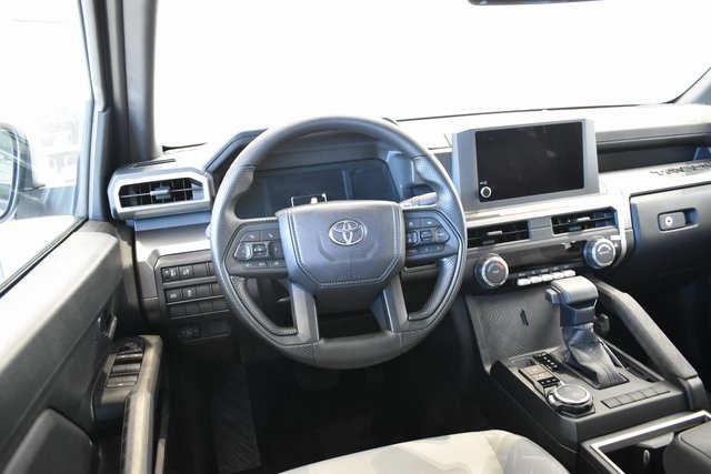 2025 Toyota Tacoma SR5 Double Cab photo 6