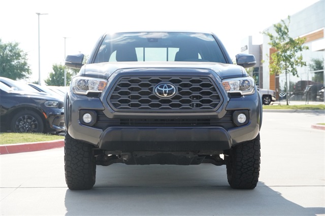2023 Toyota Tacoma SR photo 2