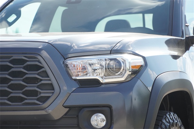2023 Toyota Tacoma SR photo 4