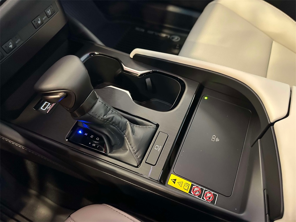 new 2025 Lexus ES car, priced at $50,229