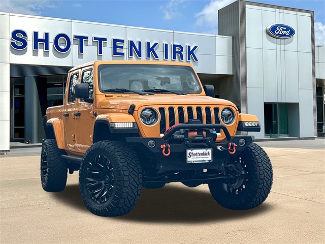 2021 Jeep Gladiator Overland's photo