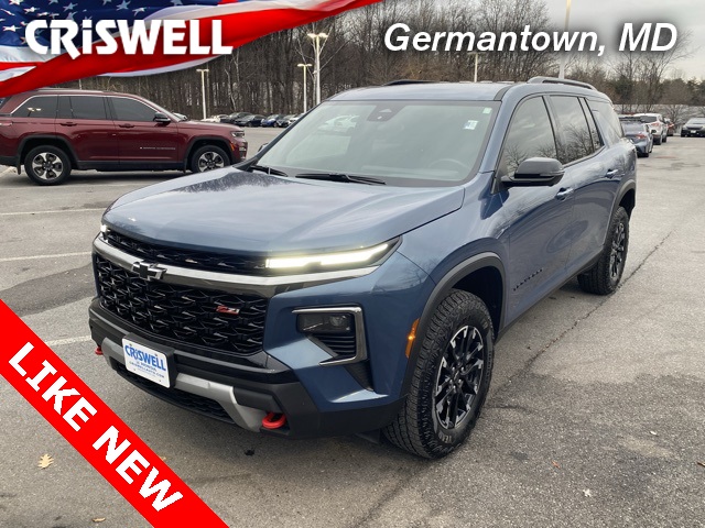 used 2024 Chevrolet Traverse car, priced at $39,995