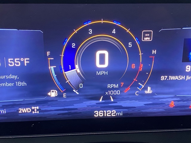 used 2024 Chevrolet Traverse car, priced at $39,995