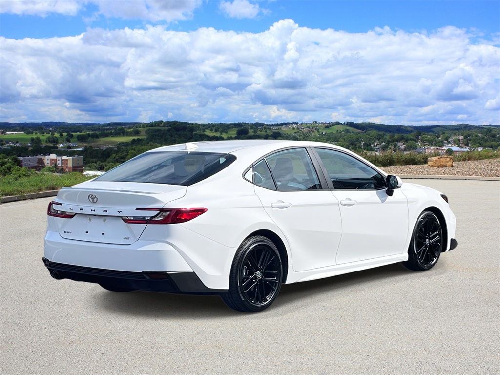 2025 Toyota Camry SE photo 2