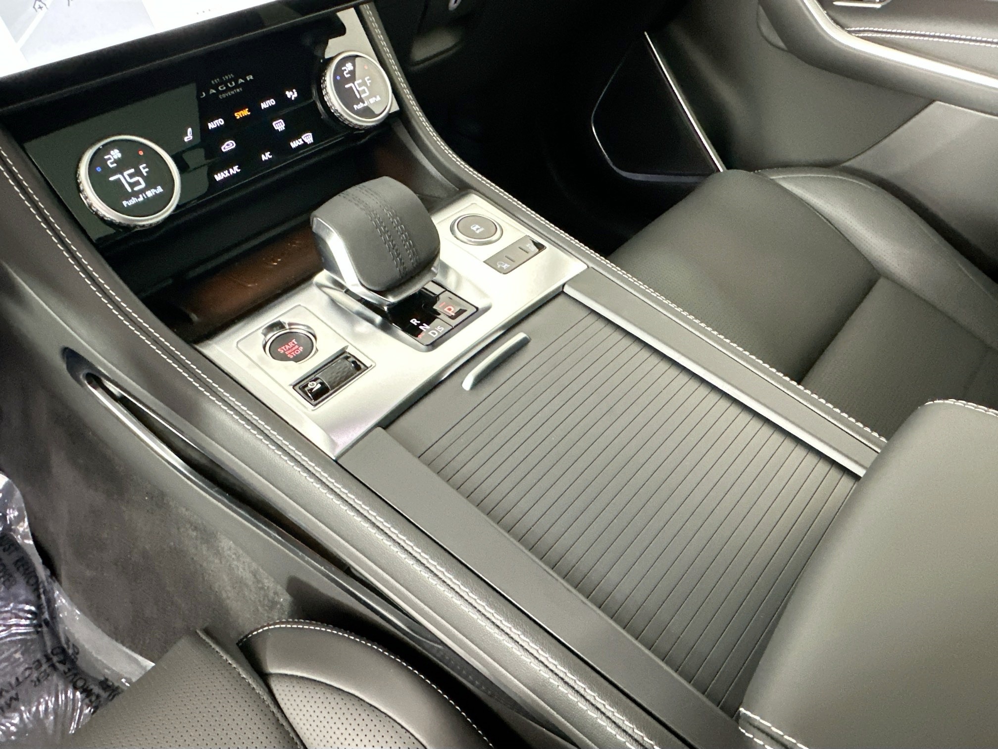 new 2025 Jaguar F-PACE car, priced at $80,693