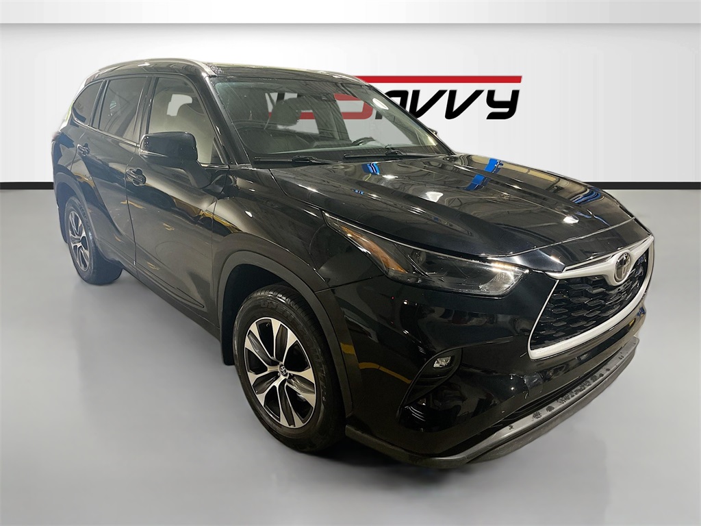2022 Toyota Highlander XLE's photo