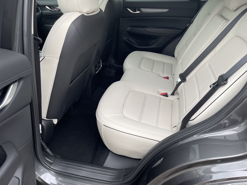 2025 Mazda CX-5 2.5 S Preferred photo 10