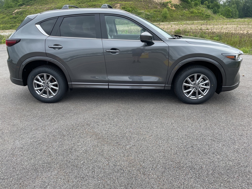 2025 Mazda CX-5 2.5 S Preferred photo 3