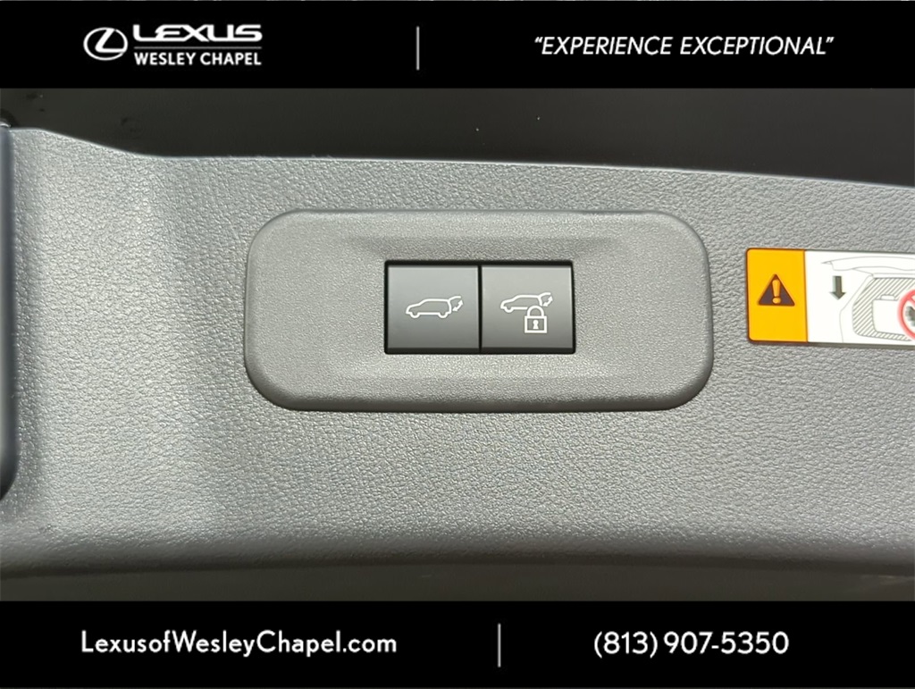 2025 Lexus NX 350 F SPORT Handling AWD photo 6