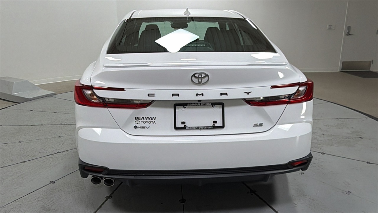 2026 Toyota Camry SE photo 4
