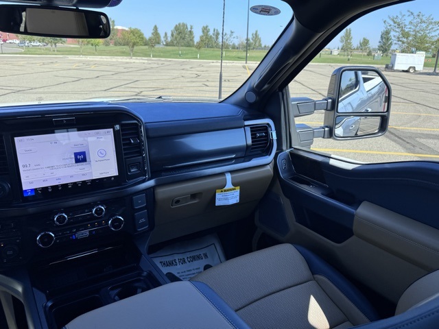 2026 Ford Super Duty F-350 SRW LARIAT