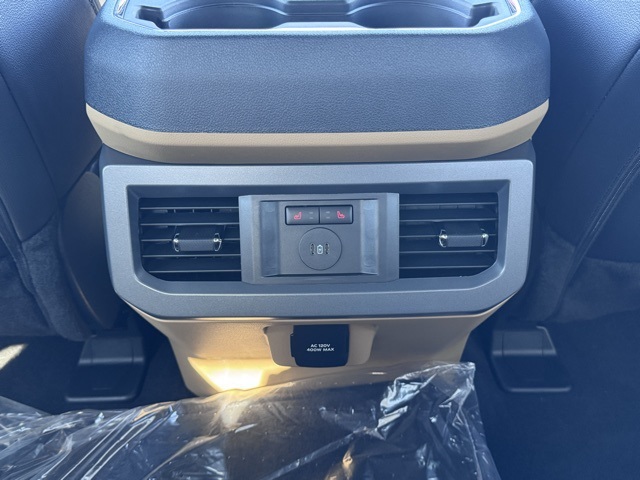 2026 Ford Super Duty F-350 SRW LARIAT