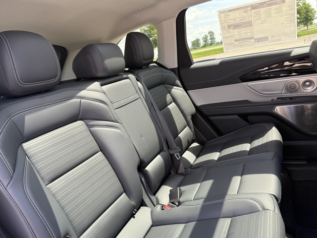 2025 Lincoln Nautilus Hybrid Reserve