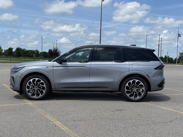 2025 Lincoln Nautilus Hybrid Reserve