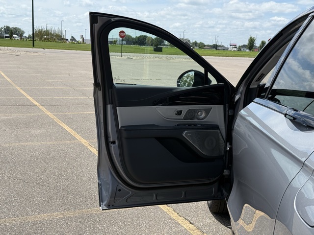 2025 Lincoln Nautilus Hybrid Reserve