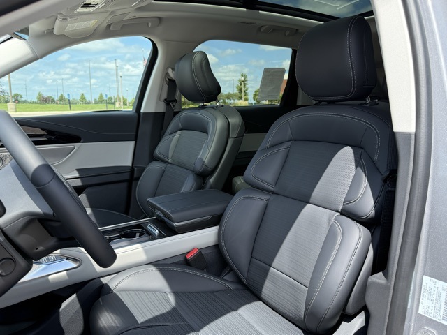 2025 Lincoln Nautilus Hybrid Reserve