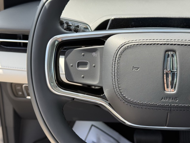 2025 Lincoln Nautilus Hybrid Reserve