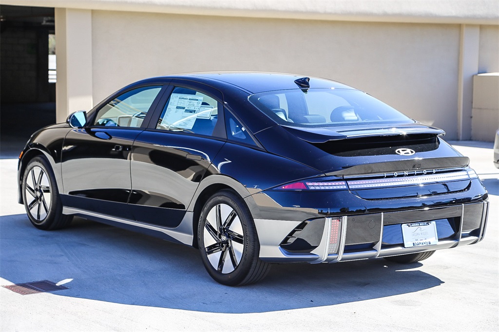 2025 Hyundai Ioniq 6 SE photo 3