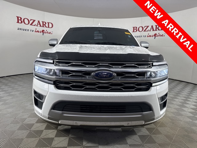 2023 Star White Metallic Tri-Coat Ford Expedition Max Platinum RWD SUV
