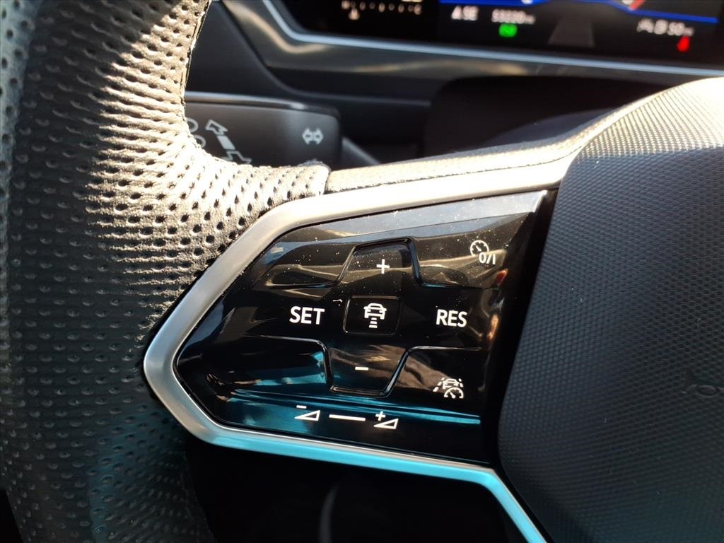 used 2022 Volkswagen Tiguan car, priced at $19,900