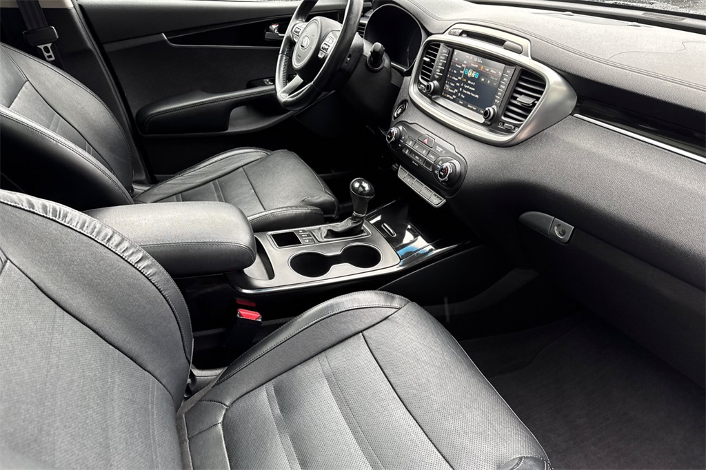 used 2016 Kia Sorento car, priced at $15,957