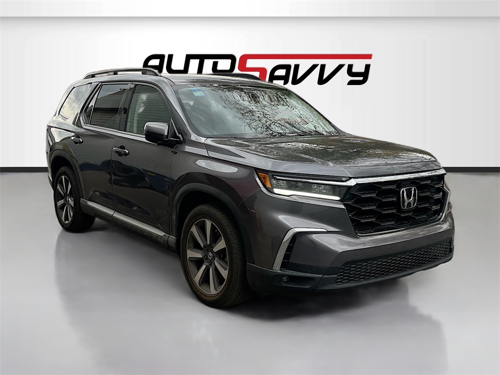 2025 Honda Pilot Touring's photo