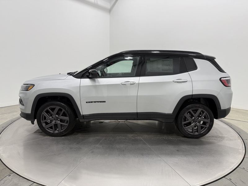 2026 Jeep Compass Limited photo 3