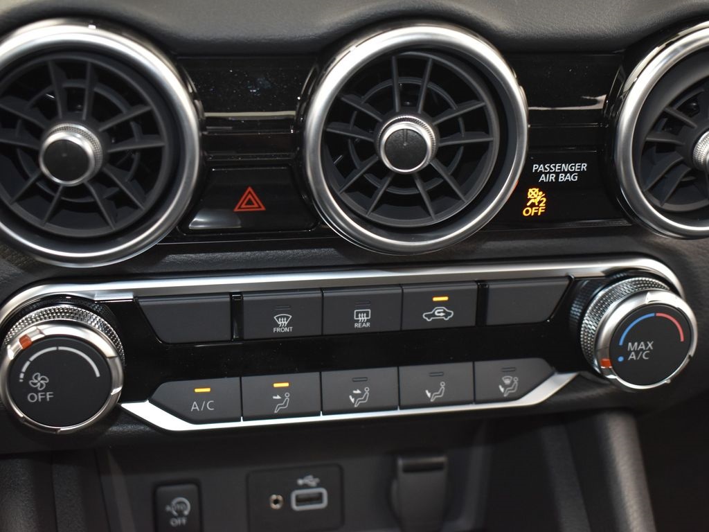 2025 Nissan Sentra S photo 11