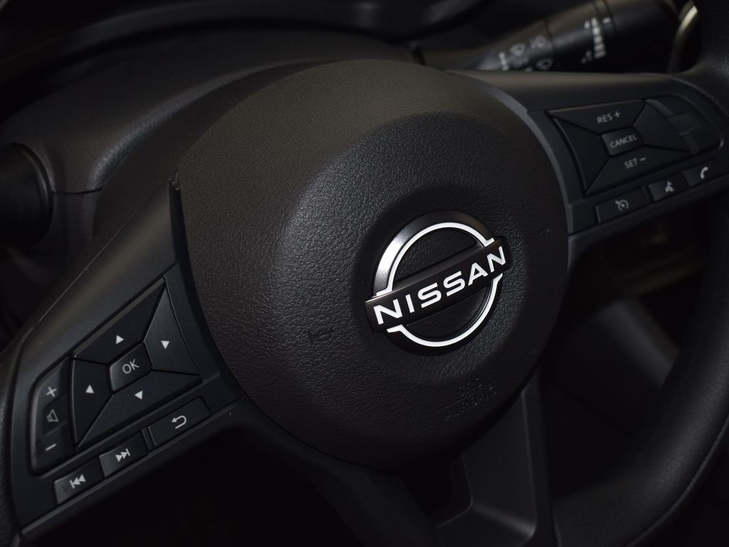 2025 Nissan Sentra S photo 12