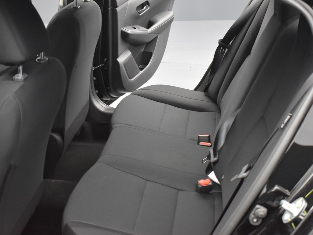2025 Nissan Sentra S photo 17