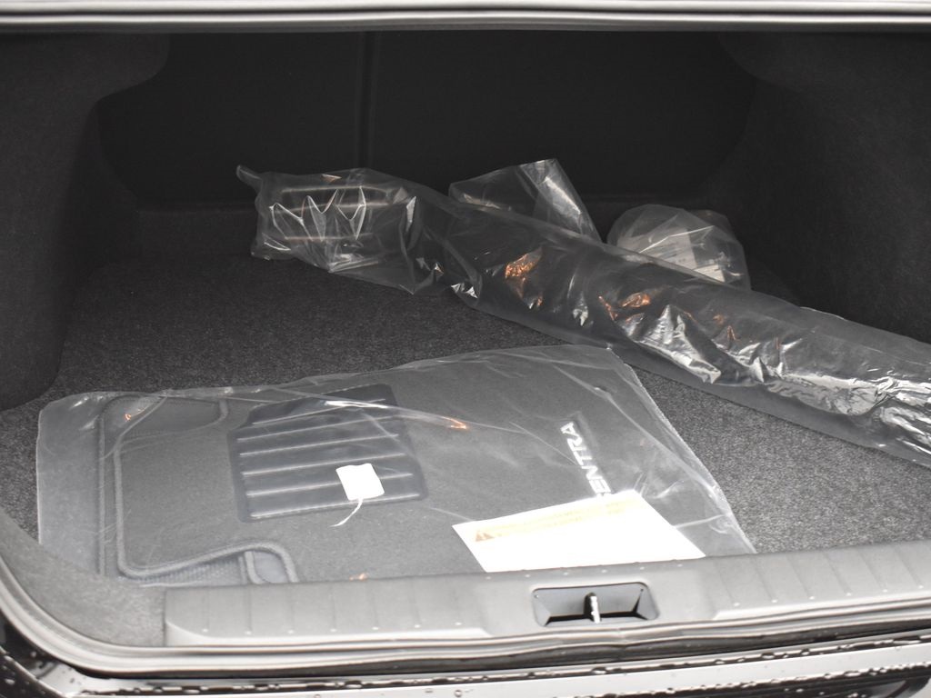 2025 Nissan Sentra S photo 18