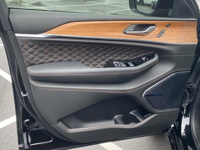 new 2024 Jeep Grand Cherokee car, priced at $76,923